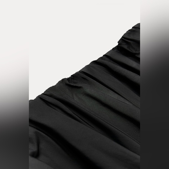 NWT ZARA Off Shoulder TAFFETA Black Mini Dress Balloon Dress Small With Lining - Picture 4 of 11